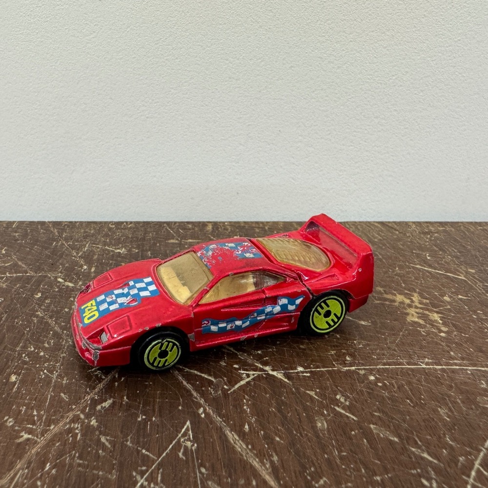 Hot‎ Wheels Ferrari F40 Red Diecast Car 1989 Hong Kong